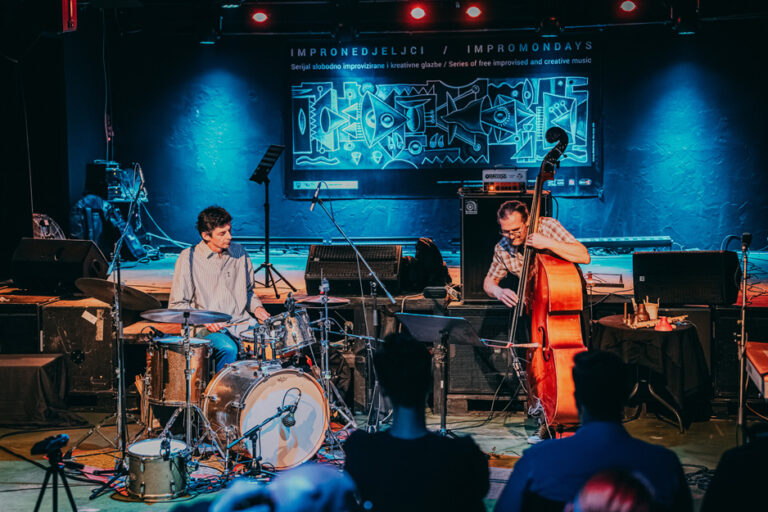 Impronedjeljak-Jazz-u-Mocvari-Luis-Vicente-Trio-3o-Deronjic-Novak-Golubic-20.5.2026-29